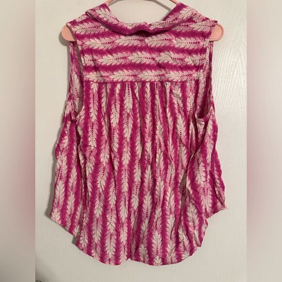 caffe marrakesh Pink Pattern Top | Leaf Pattern | Size Large | Button Front - Picture 2 of 8